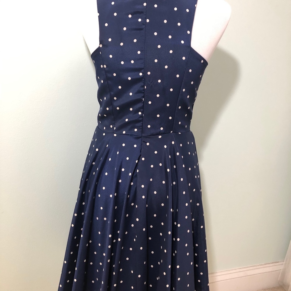 Dress - Picture 2 of 3